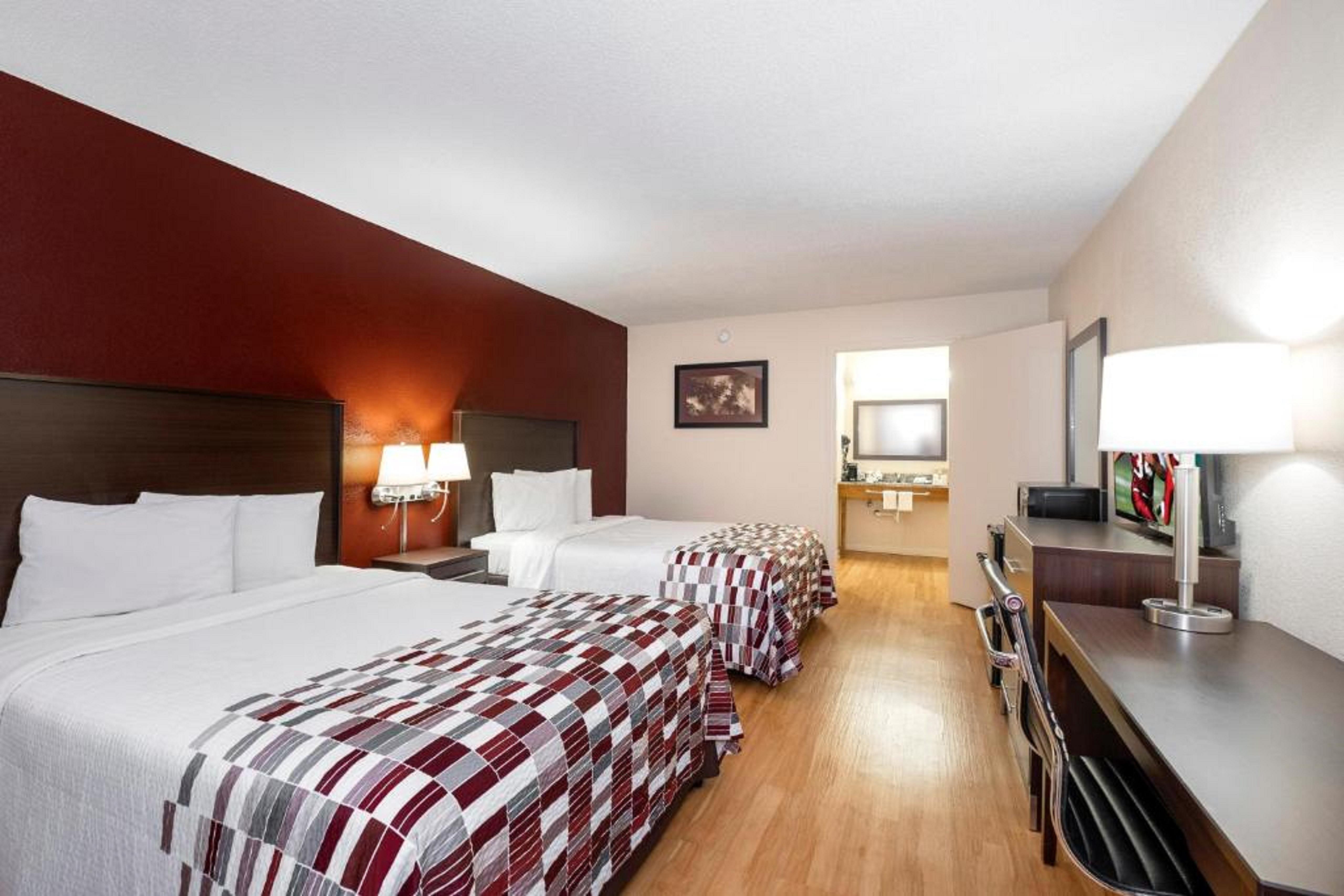 Motel Red Roof North - Merchants Drive 2*
